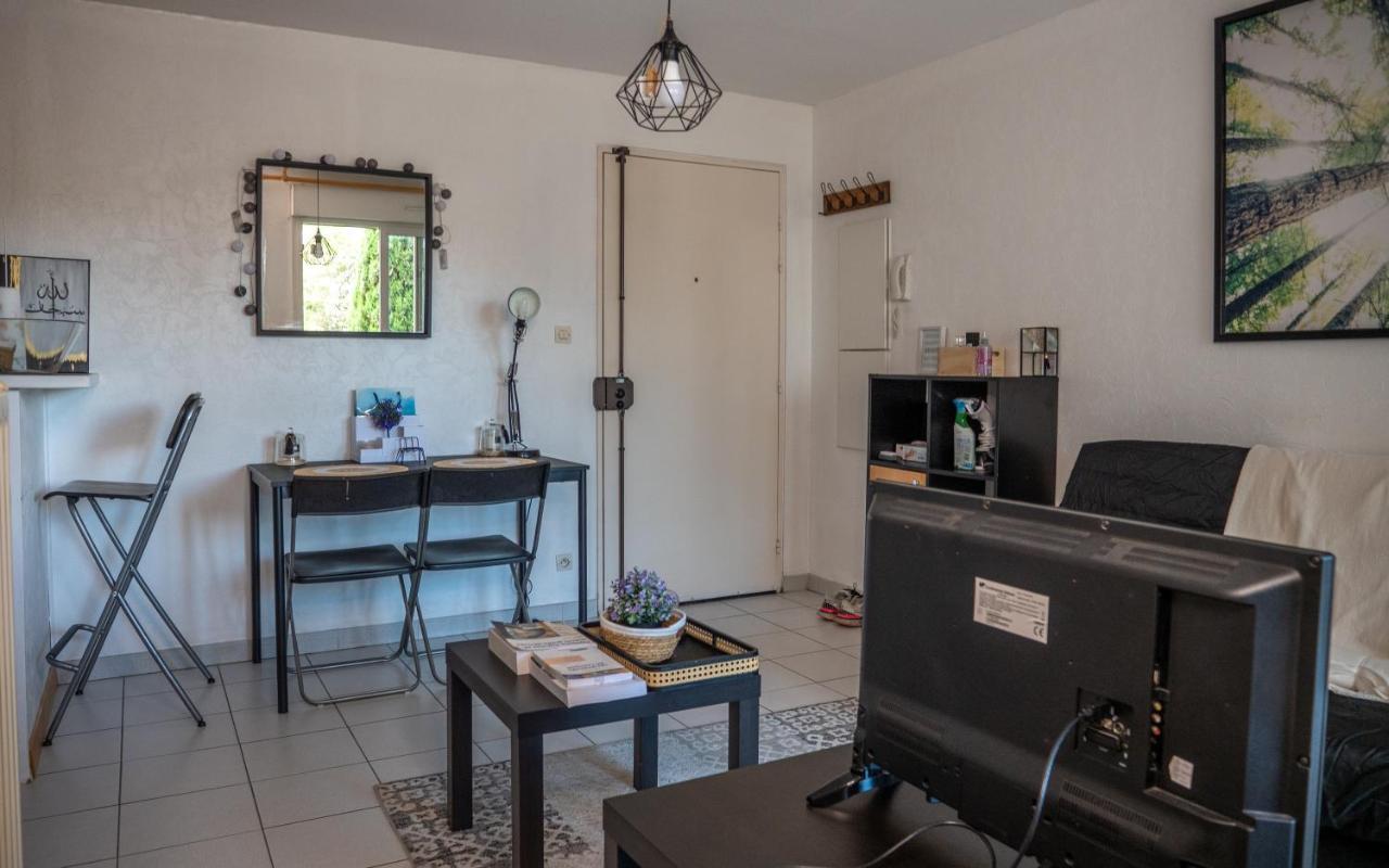 T1 30M² Avec Vue Sur Arbre Blanc Apartment Montpellier Exterior photo